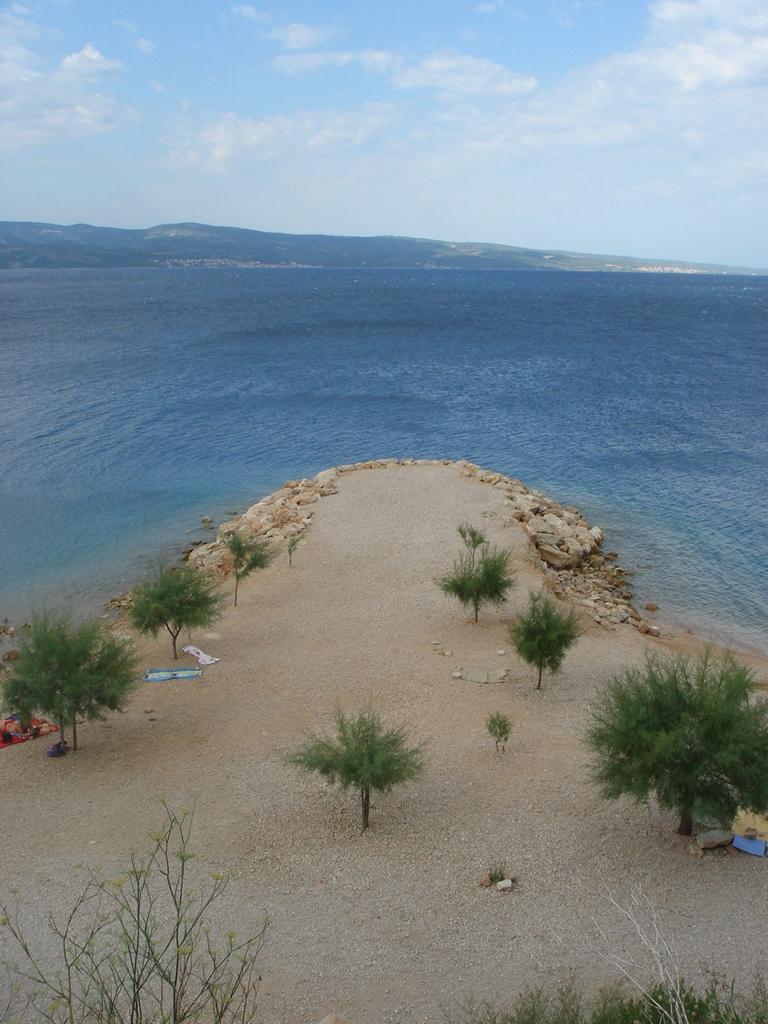 Malý Zlatni Rat v Nemiře
